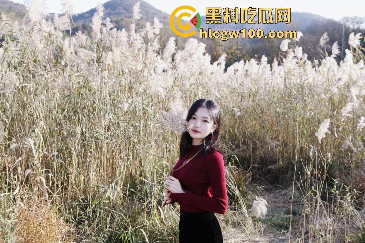 洛阳同事的少妇老婆【翟婉】活好到爆，螺旋纹的骚穴插一下就射，口活精湛还舔干净，回家还带着别人的精液！-2