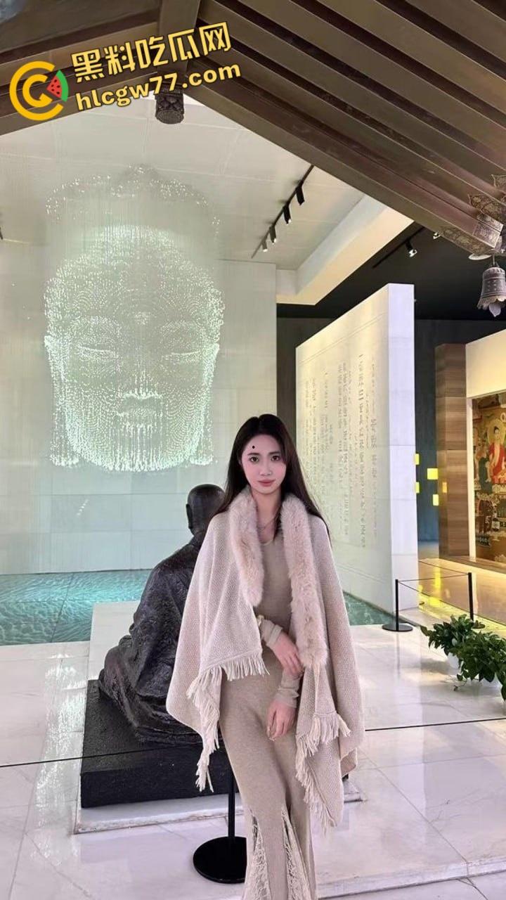 吉林大学舞蹈生【刘雪】修长身材和优雅气质，被男朋友调教成淫荡母狗 ！-5